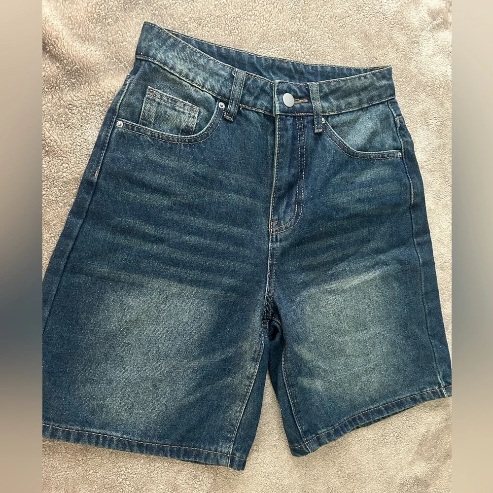 Cute Denim Shorts! Never used. Size small probably 24-25 in jeans. - Picture 1 of 3